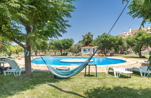 Fonelas Apartment | Country House 'La Higuera' with Mountain View, Wi-Fi and Air Conditioning