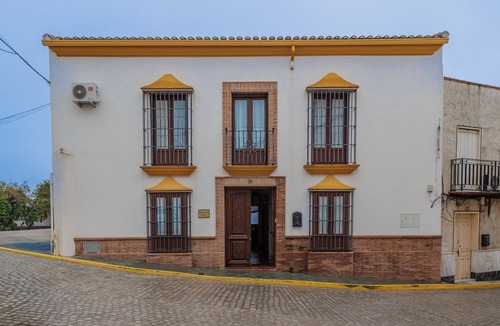 El Saucejo House | Country House 'La Sanadora' with Private Pool, Wi-Fi and Air Conditioning