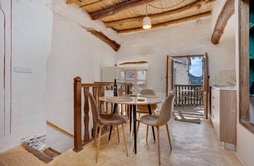 Atalbeitar House | Country House 'Santuario Atalbéitaca Five Senses' with Mountain View, Private Terrace and Wi-Fi
