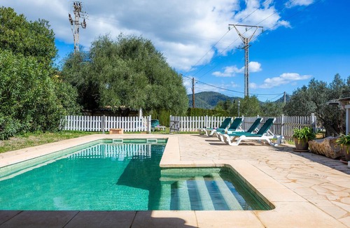 Cala Bona Villa | Country House 'Ses Oliveres En Port Verd' with Private Pool, Wi-Fi and Air Conditioning