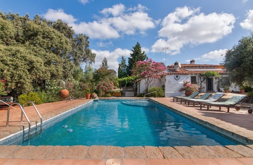 Calabazares House | Country House 'Veda' with Mountain View, Shared Pool and Shared Garden
