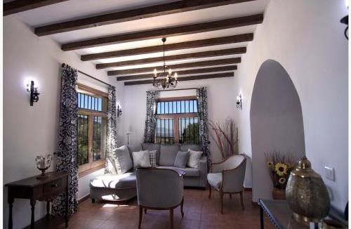 Antequera House | Countryside Cottage with Pool