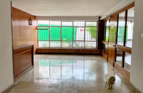 Jerez de la Frontera Old Town Apartment | Cozy 3-bedroom apartment, historic center of Jerez