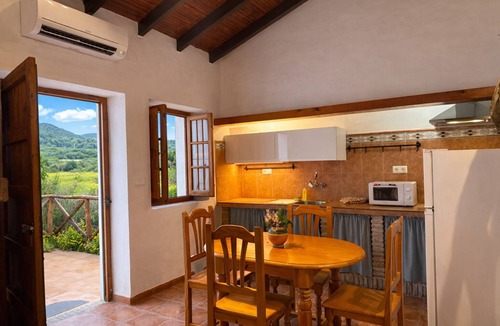 Alora Apartment | Cozy Apartment El Pajar near El Chorro
