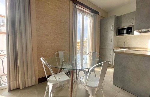 Triana Apartment | Cozy Apartment in Triana, Seville – Close to Tapas Bars, Flamenco, and Guadalquivir River