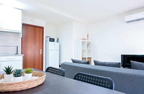 Numancia Apartment | Cozy Apartment in Vallecas