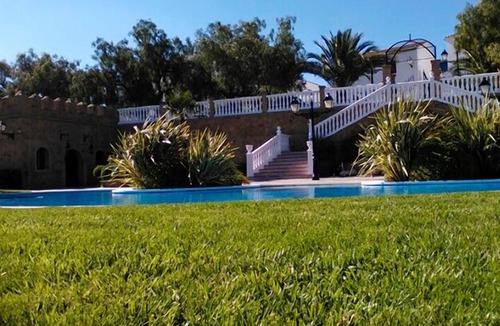 Baena Apartment | Cozy apartment with a pool near Córdoba.