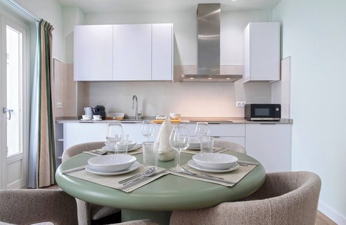Old Town Apartment | Cozy apartment with balconies. Patrocinio IV