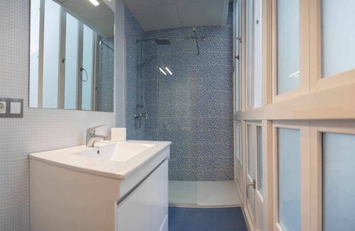 Old Town Apartment | Cozy Catedral Ha Apartment