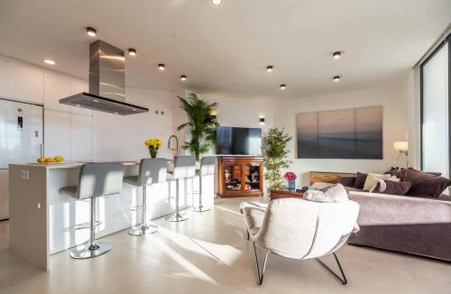 Benalmadena Costa Apartment | Cozy Deluxe home in RESERVA DEL HIGUERON - Area Sport Club Resort