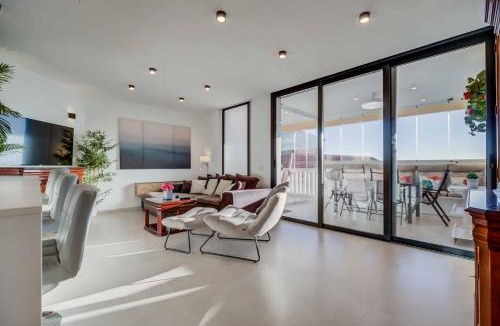 Benalmadena Costa Apartment | Cozy Deluxe home in RESERVA DEL HIGUERON - Area Sport Club Resort