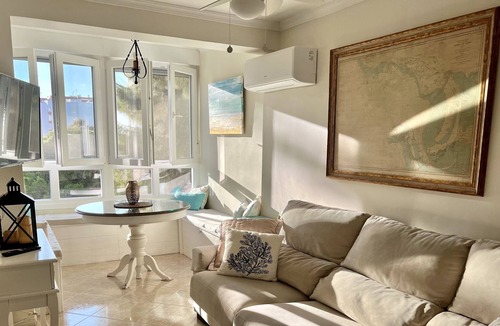 Valdelagrana Apartment | Cozy Flat in Lovely Beachfront Village
