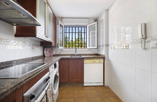 Rota House | Cozy Holiday Home "Casa Costa Ballena Dahlia" near the Beach with Wi-Fi, Pool