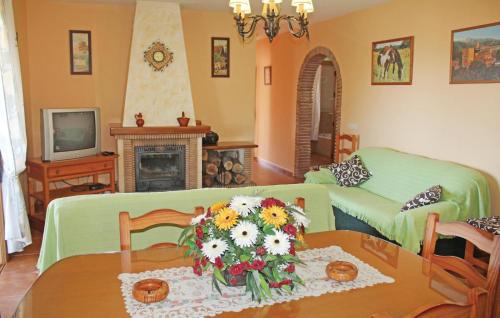 Corumbela House | Cozy Home In Corumbela