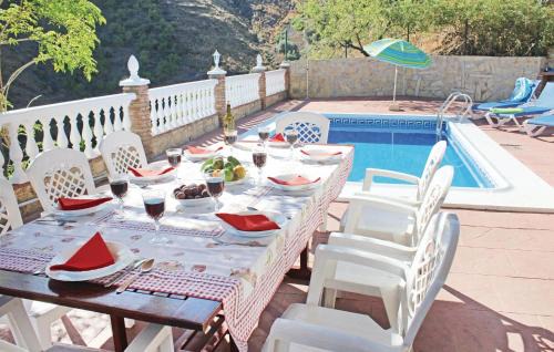 Corumbela House | Cozy Home In Corumbela