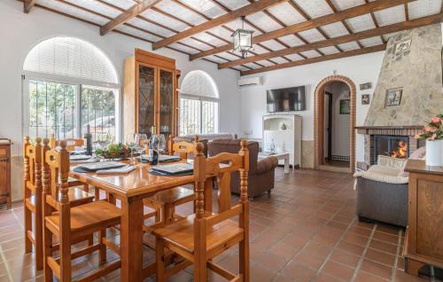 Montilla House | Cozy Home In Montilla