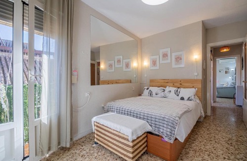 San Basilio Apartment | Cozy Retreat with Patio Steps from Alcázar
