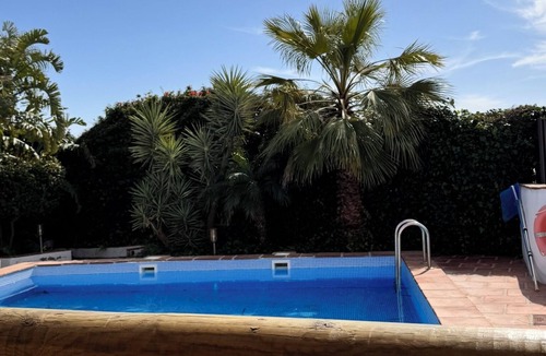 Velez-Malaga Apartment | Cozy Studio in Andalusia at Casa Bambú with pool view and private lounge bed