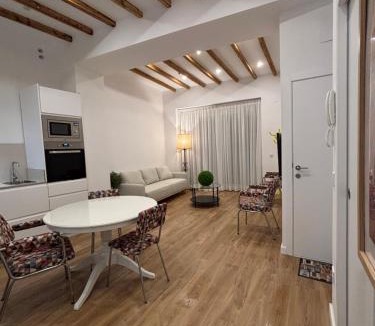 Aguilar de la Frontera Apartment | Cuatro Cantillos