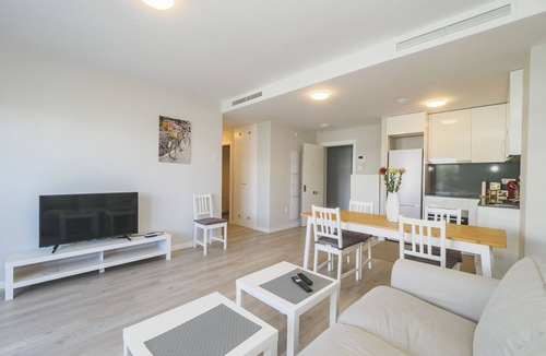 Velez-Malaga Apartment | Cubo's Apartamento Marques & Parking/community pool/air conditioning/free wifi