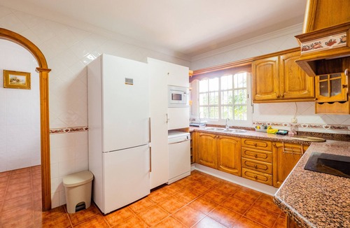 Alhaurin de la Torre Cottage | Cubo's Casa Moncayo del Aguila/free wifi/air conditioning