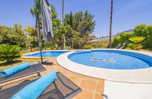 Alhaurin de la Torre Cottage | Cubo's Casa Rural La Aldaba Family 10 PAX/air conditioning/free wifi/BBQ