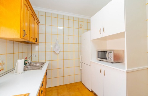 Ardales Ski Chalet | Cubo's Casa Camino del Cantinero/free wifi/air conditioning