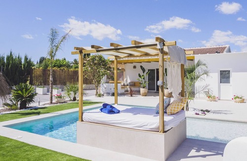 Alhaurin el Grande Cottage | Cubo's Casa Rural Agua de Lima/private pool/air conditioning/free Wi-Fi
