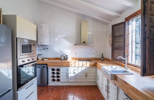 Malaga-Este Cottage | Cubo's Casa Los Pinos High Privacy/Pool Private pool/Rural area/Children's area/Free Wi-Fi