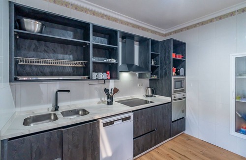 Yunquera House | Cubo's Casa Mox Sierra de las Nieves Views/Private/pool/Air conditioning/Central location/Free parking