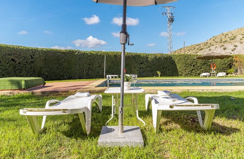 Teba Cottage | Cubo's Casa Rural El Castillo Cortijo el Puntal/rural/communal pool/large outdoor areas/views/free wifi