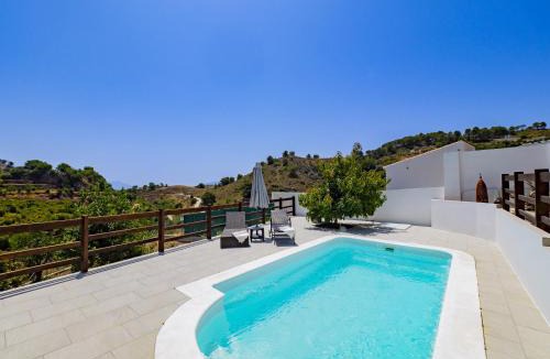 Yunquera House | Cubo's Casa Rural Jaramago