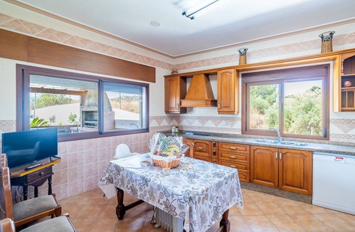Guaro Cottage | Cubo's Casa Rural La Guarida del Zorro/Private pool/BBQ/Free Wi-Fi