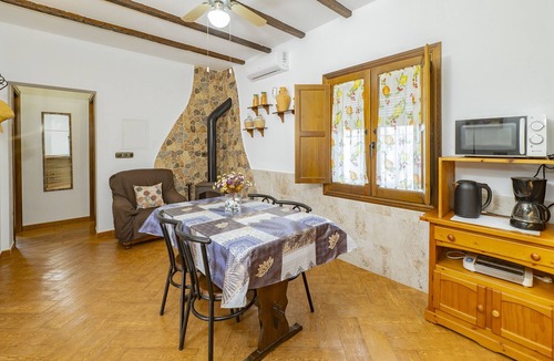 Cartama Cottage | Cubo's Casa Rural Viña Miranda/private pool/ideal for children/mountain views