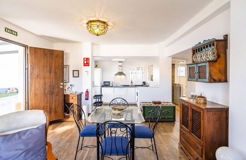 Alhaurin de la Torre Ski Chalet | Cubo's Cortijos del Sol Mayoral House/community pool/terrace/free wifi