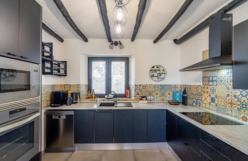 Casarabonela Cottage | Cubo's Cortijo Pura Paz Retreat/Private pool/Air conditioning/BBQ/Free Wi-Fi