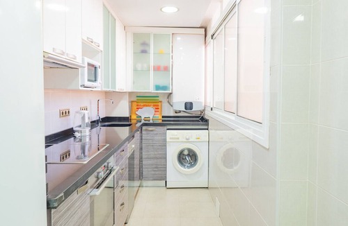 Cruz de Humilladero Apartment | Cubo's Cruz Humilladero Apartment/city center/free wifi