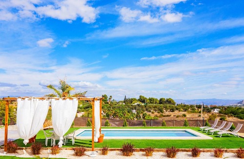 Alhaurin el Grande Cottage | Cubo's El Sueño de los Abuelos/piscina privada/wifi gratis