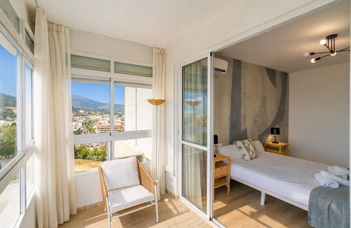 Torremolinos Apartment | Cubo's Estudio La Colina Seaview & Pool/communal pool/urban/air conditioning
