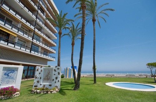 Torremolinos Apartment | Cubo's Estudio Santa Clara 45/terrace/views/air conditioning