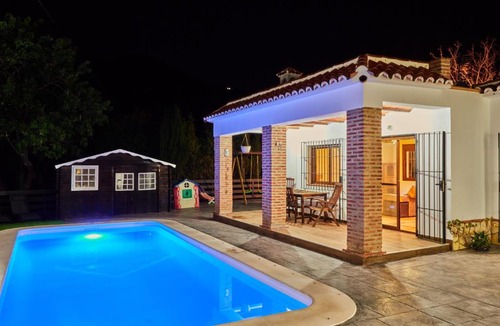 Casabermeja Villa | Cubo's Finca El Nogal de los Montes de Malaga