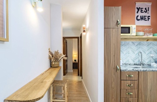 Malaga Historic Centre Apartment | Cubo's Luciano Malaga Apartment & Optional Parking/city center/close to businesses/free Wi-Fi