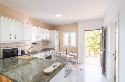 Alhaurin de la Torre Apartment | Cubo's Oasis Lauro Golf Apartment/GOLF/community pool/air conditioning/free wifi