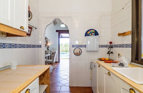 Coin Cottage | Cubo's Rural Casa Christoria/private pool/free wifi/pet friendly