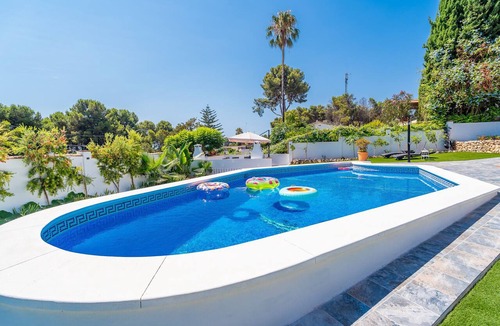 Torremolinos Apartment | Cubo's Torremolinos La Paloma Apartment/communal pool/air conditioning/BBQ/free Wi-Fi