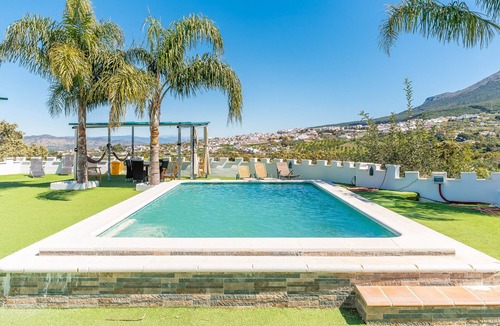 Alhaurin el Grande Villa | Cubo's Villa El Encinar/views/private pool/wifi/electric car charger