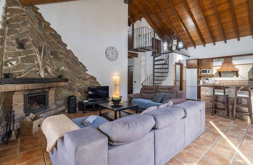 Alhaurin el Grande Villa | Cubo's Villa Cortijo La Indiana/private pool/air conditioning/free wifi/BBQ