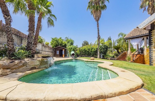 Alhaurin el Grande Villa | Cubo's Whitestone Villa Family Fun/air conditioning/ideal for children/free wifi
