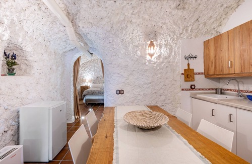 San Pedro House | Cueva del rey chico, Sacromonte.
