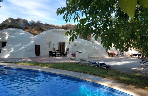 Baza House | Cueva El Guindas